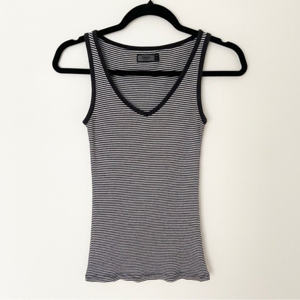 Only Ribbed V Neck Tank Top Black and White Stripe Fitted size Small